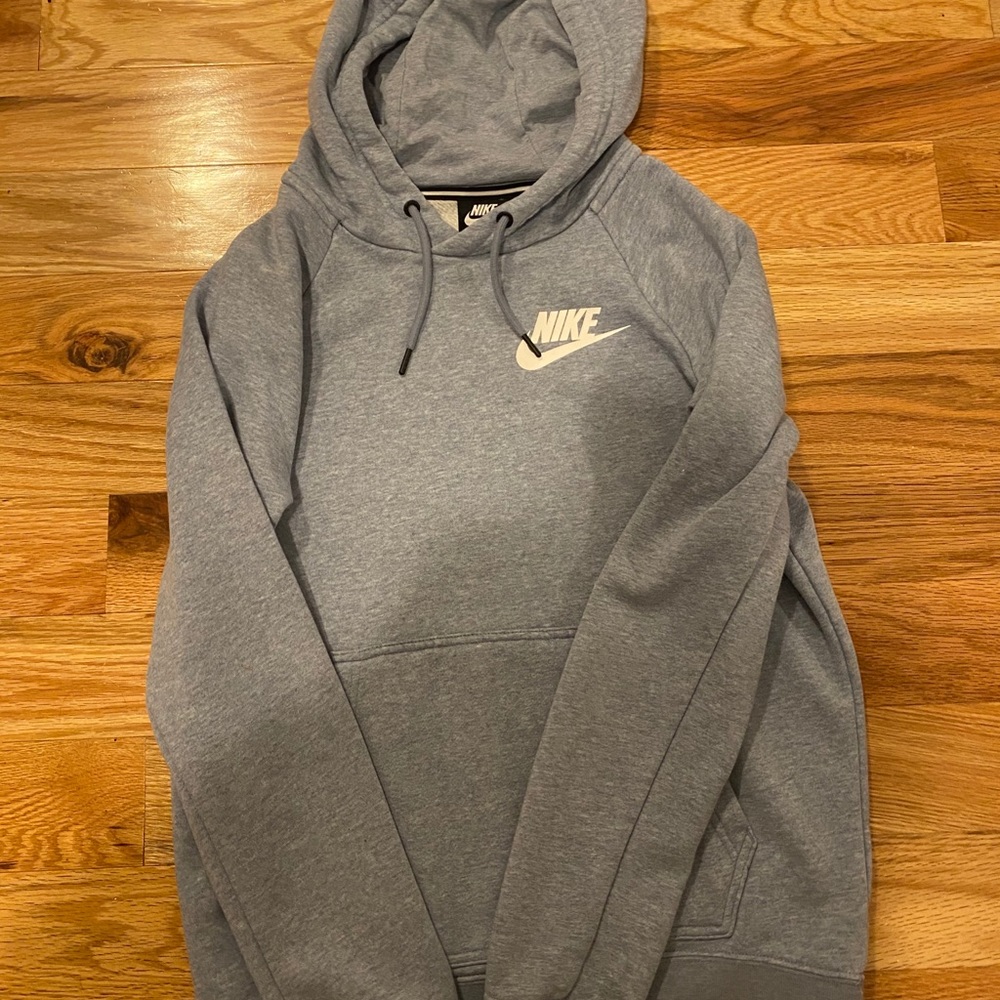 Nike sweatshirt